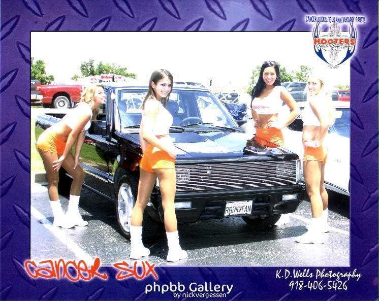 Hooters Car & Bike Show