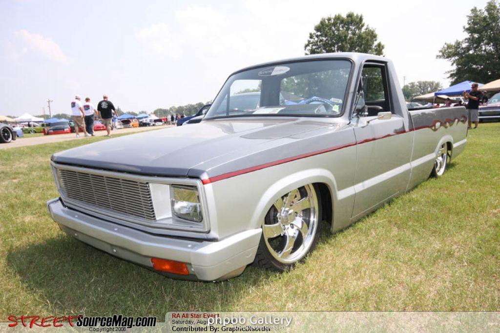 Cool trucks form around the net.